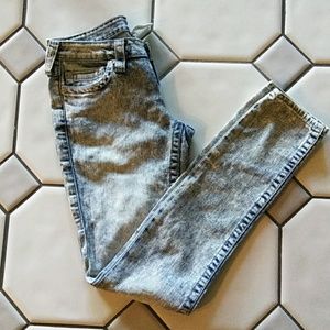 🆕 listing! True Religion jeans